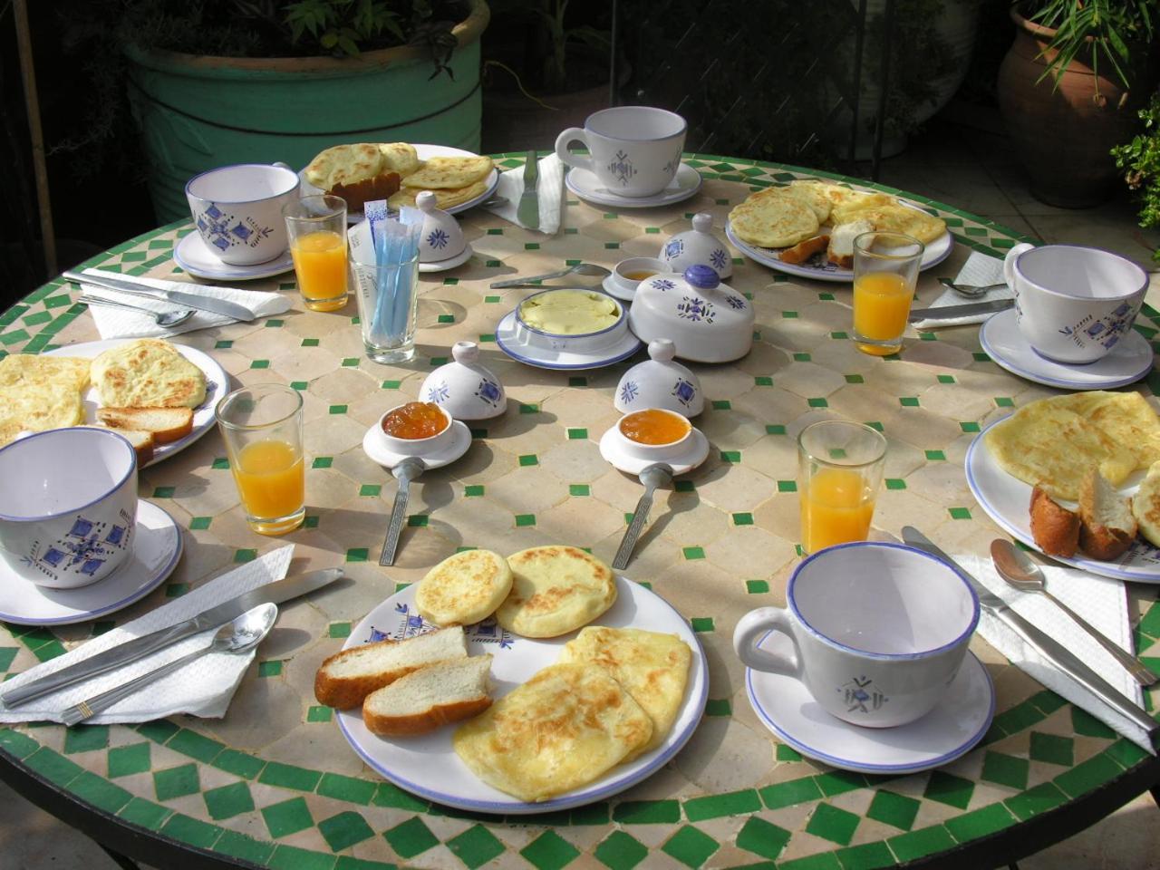 Appartamento Agreable Avec 2 Tres Belles Terrasses Au Coeur De