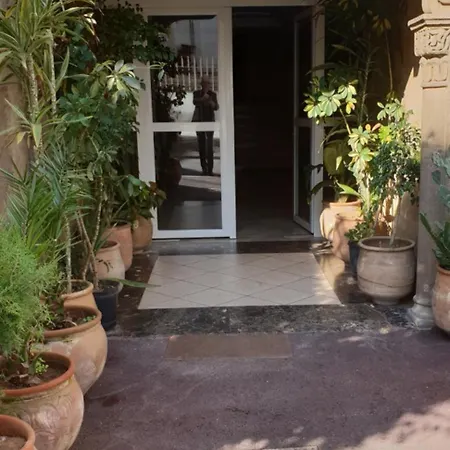 Appartement Agreable Avec 2 Tres Belles Terrasses Au Coeur De Rabat Exterior photo