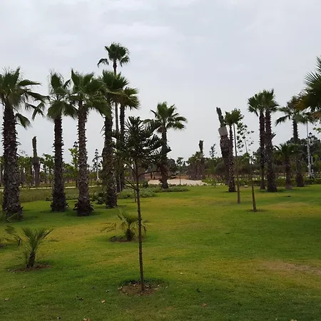 Appartement Agreable Avec 2 Tres Belles Terrasses Au Coeur De Rabat Exterior photo