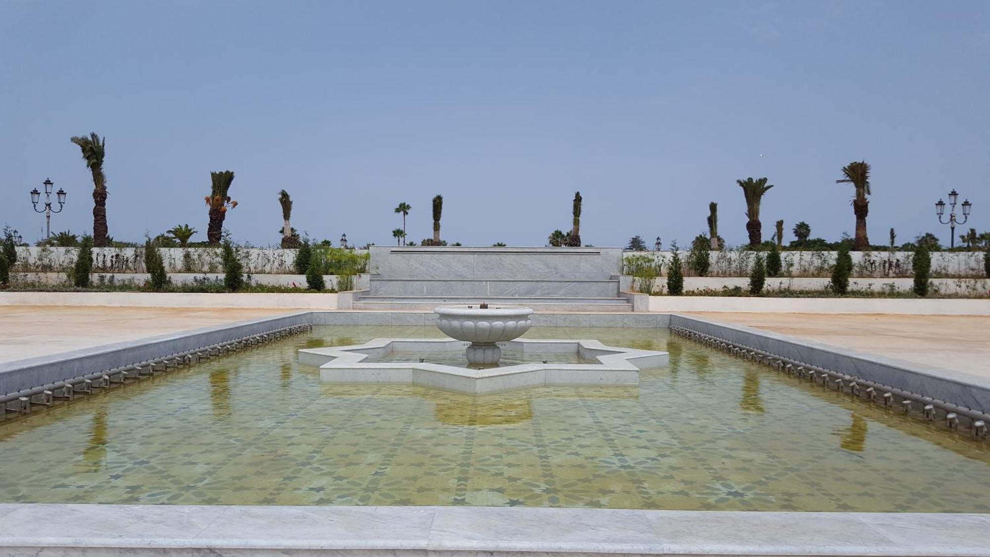 Apartment Agreable Avec 2 Tres Belles Terrasses Au Coeur De Rabat