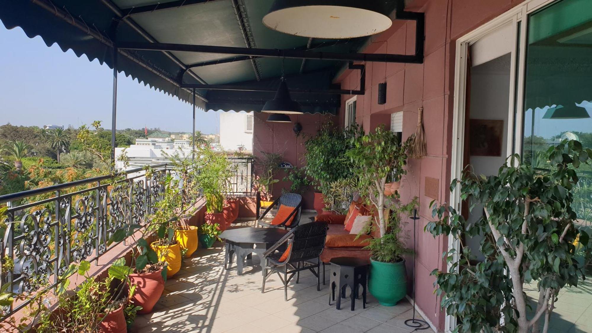 Agreable Avec 2 Tres Belles Terrasses Au Coeur De *