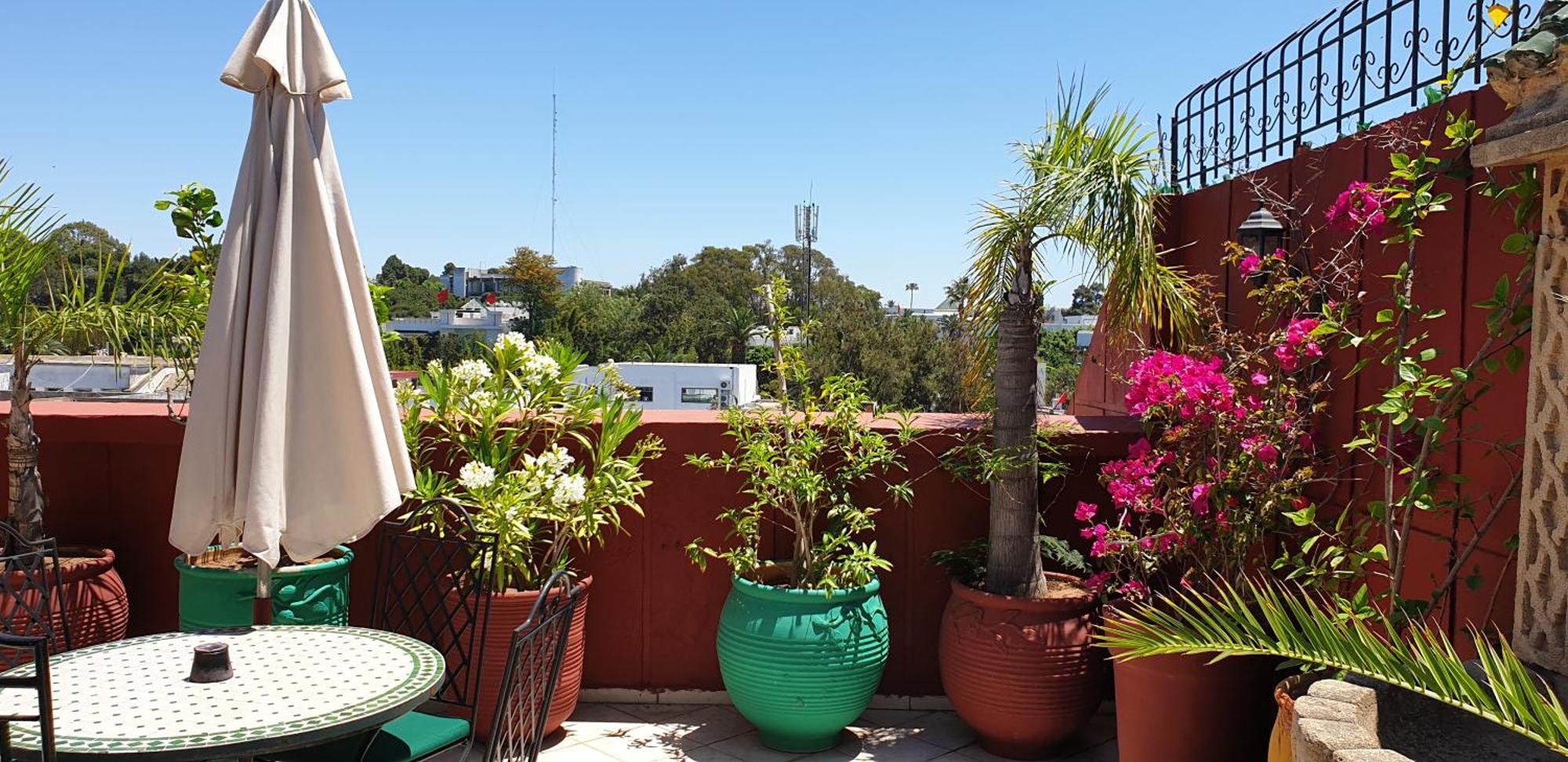 Apartment Agreable Avec 2 Tres Belles Terrasses Au Coeur De Rabat